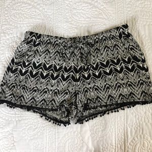 No Boundaries black and white shorts